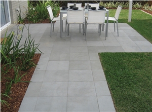 China Honed Bluestone Slabs&Tiles/Black Basalt/Kerbstone/Lava Stone Basaltina /Basalto /Inca Grey for Walling Flooring,Cladding