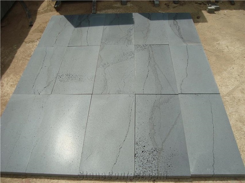 Hainan Black Basalt/Dark Basalt/Basalt Tiles&Slabs/Paving/Flooring/Walling/Honed/Sawn/Flamed/Polished
