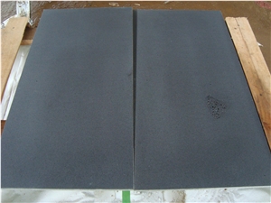 Hainan Black Basalt/Dark Basalt Tiles &Slabs/Blue Stone/Walling/Paving/Pool Coping/Stepping/Sawn/Honed