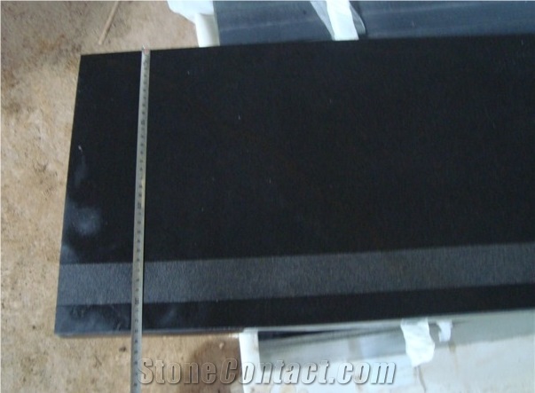 Hainan Black Basalt/Dark Basalt Tiles &Slabs/Blue Stone/Walling/Paving/Pool Coping/Stepping/Sawn/Honed