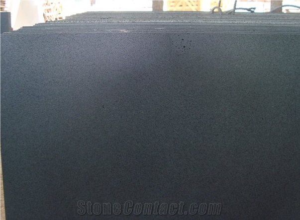Hainan Black Basalt/Dark Basalt Tiles &Slabs/Blue Stone/Walling/Paving/Pool Coping/Stepping/Sawn/Honed