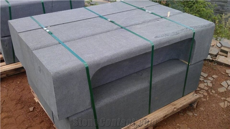 Hainan Black Basalt Kerbstone/Curbs Road Side Stone/ China Black Basalt Kerbstone