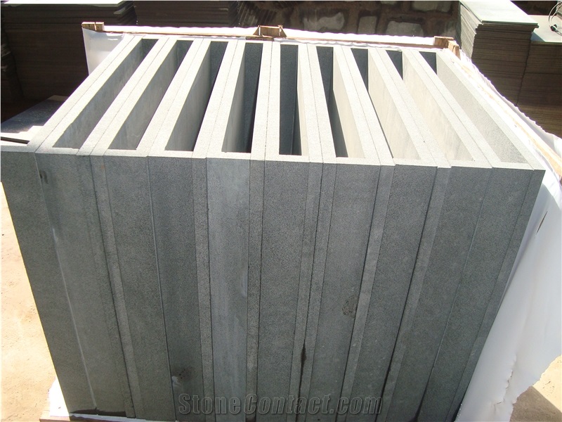 Hainan Black Basalt/Pool Coping/Pool Pavers/Swimming Pool/Honed