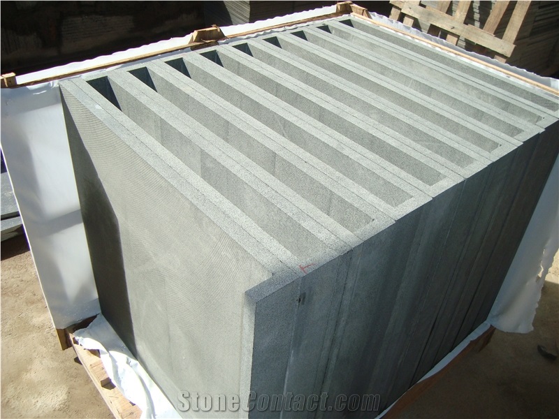 Hainan Black Basalt/Pool Coping/Pool Pavers/Swimming Pool/Honed