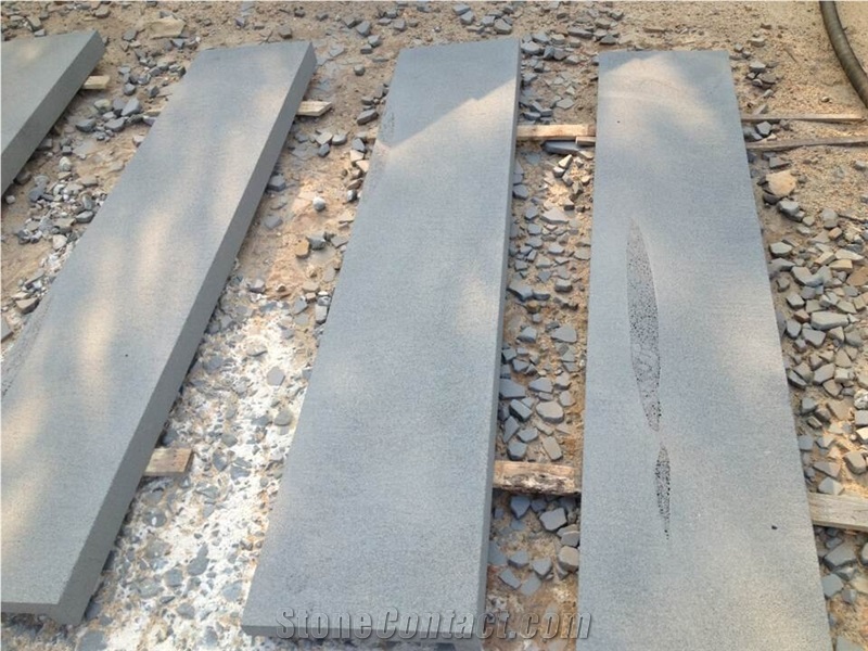 Honed Dark Bluestone with Catspaws / China Black Basalt Tiles&Slabs