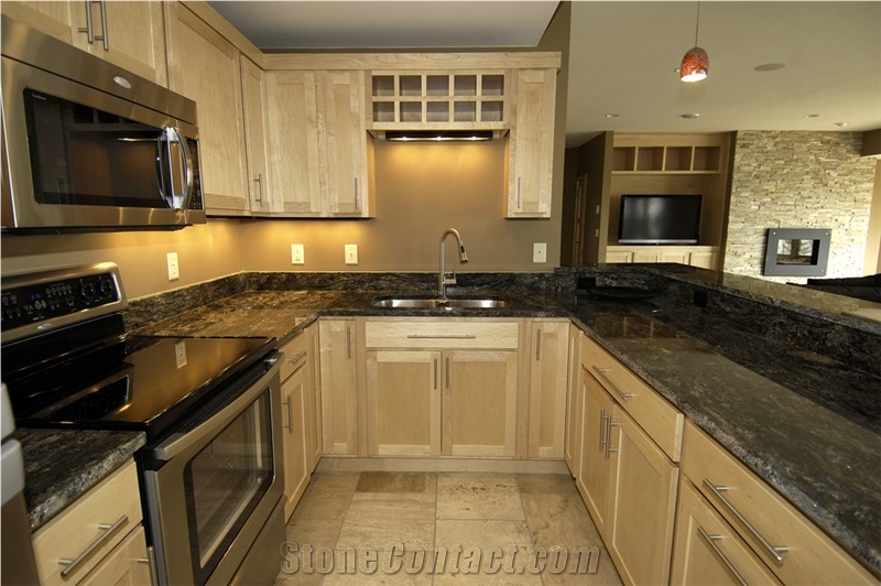 Aracruz Black Granite Tiles & Slab