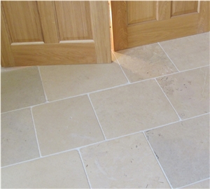 Halkyn Fossil Limestone Honed, Aged Floor Tiles Halkyn Fossil Limestone Honed, Aged Floor Tiles