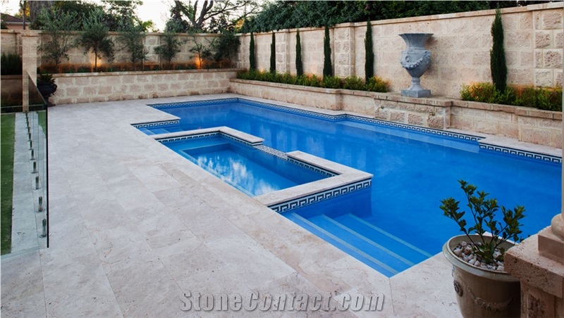 Classic Travertine Pool Coping