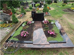 Monument Design with Emerald Black Granite and Barents Red Granite