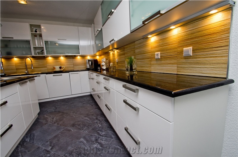 India Black Galaxy Granite Kitchen Countertop