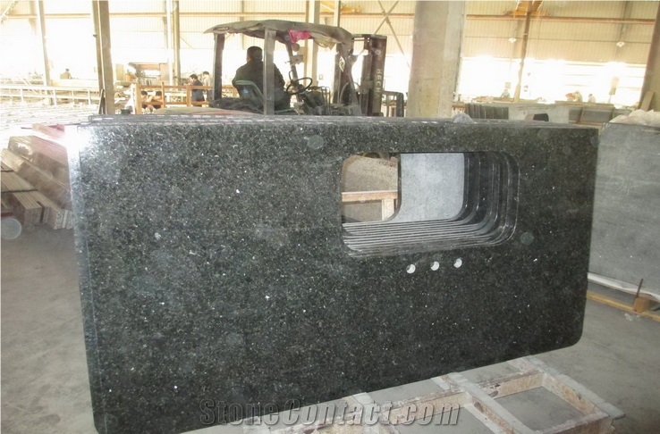 Brazil Verde Ubatuba Green Granite Bathroom Countertops with Built in Sinks