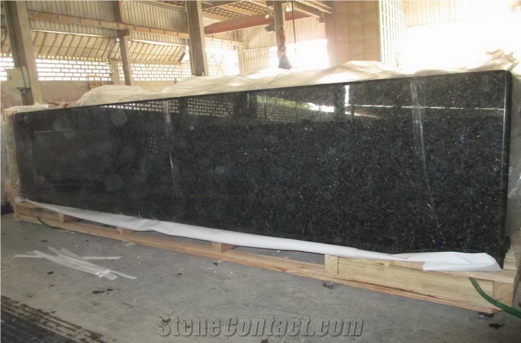 Brazil Verde Ubatuba Green Granite Bathroom Countertops with Built in Sinks