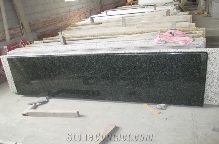 Brazil Verde Ubatuba Green Granite Bathroom Countertops with Built in Sinks