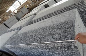 China Popular Cheap Spray/Seawave White Granite Polished Tiles for Stairs, Treads with Bullnose Round Edge, Riser, Staircase, Steps, Natural Building Stone Stair Use for Villa, Hotel Project