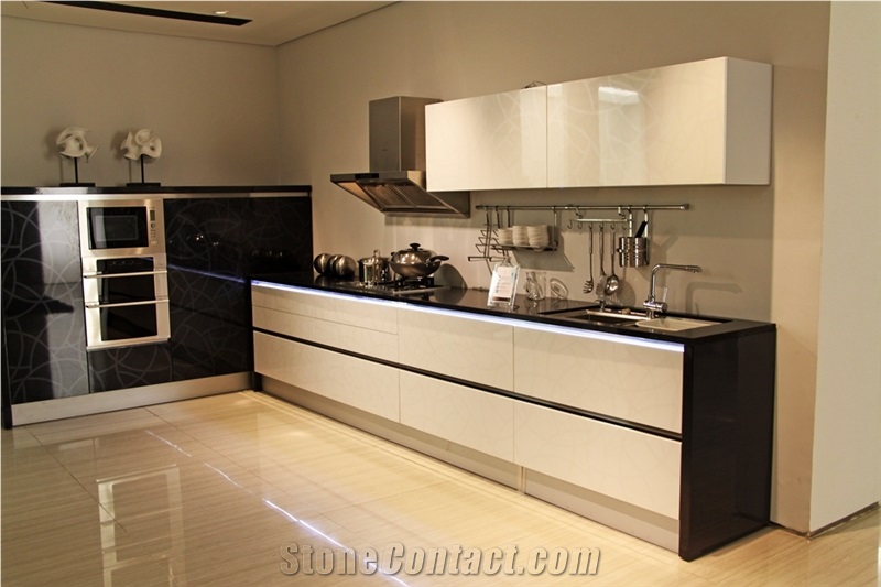 China Man-Made Quartz Stone Mainly and Widely Used for Kitchen and Bathroom Countertop