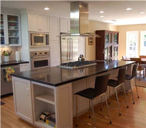 Engineered Quartz Stone Countertops for Kitchen Use with Bevel Edges and Customized Edges Available 2cm Thick