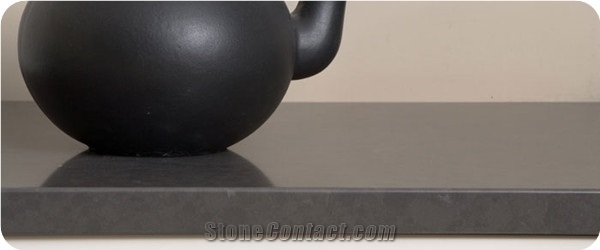 Engineered Quartz Stone Countertops for Kitchen Use with Bevel Edges and Customized Edges Available 2cm Thick