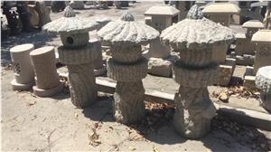 G682 Rude Finish Garden Lantern, G682 Granite Garden Lanterns
