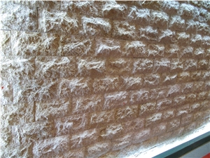 G682 Sunset Yellow Granite Split Face Wall Stones, China Yellow Granite Wall Cladding