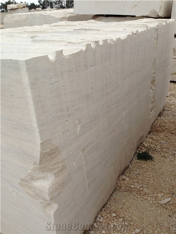 Moca Creme Grao Grosso Limestone Block
