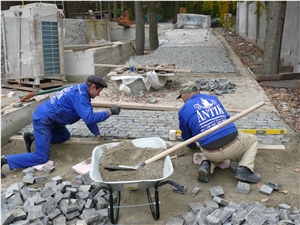 Black Granite Paving Cubes, Cobbles. Antik Cube Stones - Gabbro Antik Nero