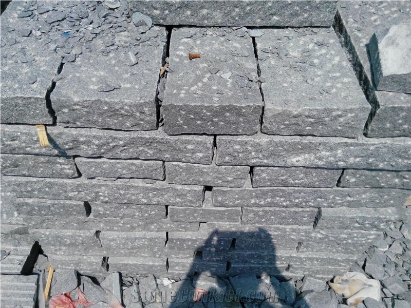 G654 Dark Grey Granite Kerb Stone Natural Split