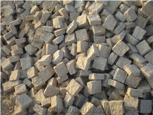 G682 Granite Cubestone, China Yellow Rust Granite Cobble Stone for Paving Outside