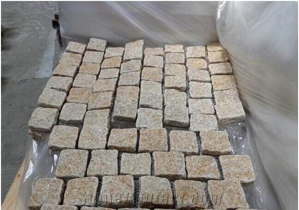 G682 Granite Cubestone, China Yellow Rust Granite Cobble Stone for Paving Outside