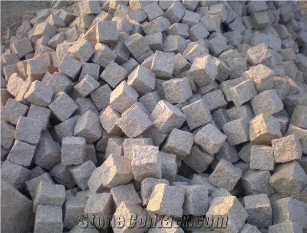 G682 Granite Cubestone, China Yellow Rust Granite Cobble Stone for Paving Outside