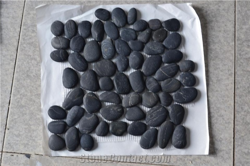 Fargo Black Flat River Pebbles Mesh, Natural River Stone Pattern