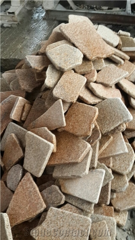 Fargo Irregular Tumbled G682 Cobble Stone, Yellow Granite/G682 Paving Setts, Exterior Pattern for Walkway/Driveway/Garden Stepping
