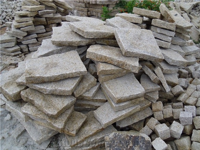 Fargo Irregular Tumbled G682 Cobble Stone, Yellow Granite/G682 Paving Setts, Exterior Pattern for Walkway/Driveway/Garden Stepping