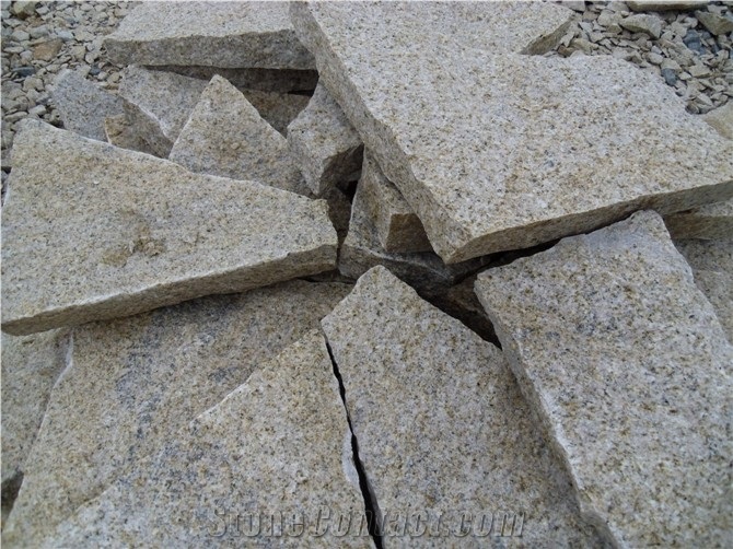 Fargo Irregular Tumbled G682 Cobble Stone, Yellow Granite/G682 Paving Setts, Exterior Pattern for Walkway/Driveway/Garden Stepping