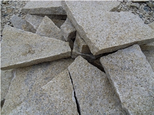 Fargo Irregular Tumbled G682 Cobble Stone, Yellow Granite/G682 Paving Setts, Exterior Pattern for Walkway/Driveway/Garden Stepping