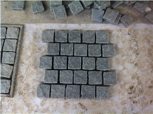 Fargo Tumbled/Antique Granite Setts with Plastic Mesh on Back,G654 Cube Stone,China Impala/Padang Dark/Sesame Black Paving Stones for Walkway/Courtyard/Driveway/Garden Road/Exterior Flooring