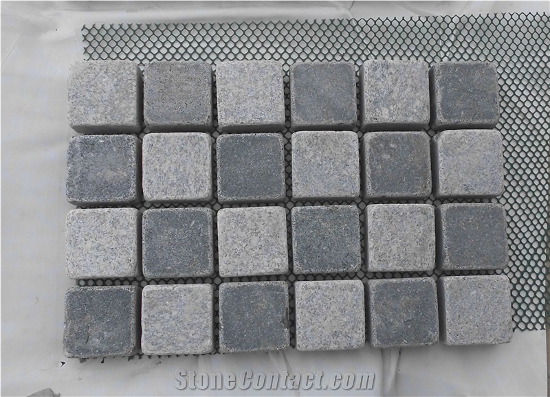 Fargo Tumbled/Antique Granite Setts with Plastic Mesh on Back,G654 Cube Stone,China Impala/Padang Dark/Sesame Black Paving Stones for Walkway/Courtyard/Driveway/Garden Road/Exterior Flooring