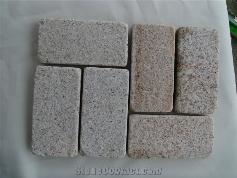 Fargo Yellow Granite Exterior Pattern, Granite Paving Setts in Different Size,Irregular Cube Stone for Courtyard/Driveway/Garden Stepping