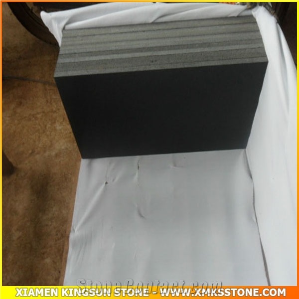 Hainan Black Basalt Granite Tiles, Cut to Size Polished/Honed/Flamed/Water-Jet Granite