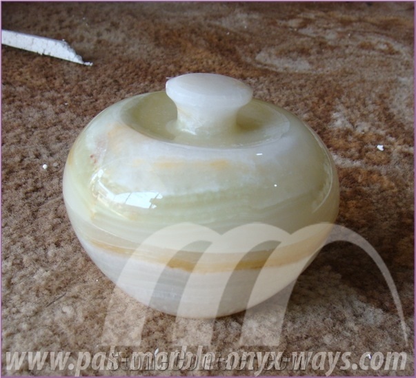 Apple Candy Jar Onyx 4 Inch