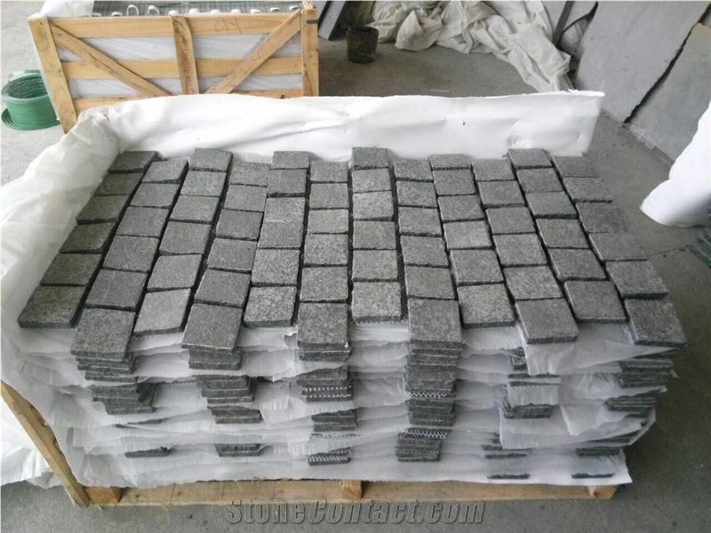 Cobble Stone/On Mesh/Pavers/Black Basalt/G684/China Dark Basalt/Paving/Flamed