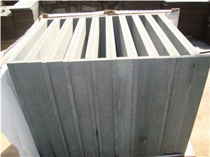 Hainan Black Basalt Pool Coping/Coper/Swimming Pool Coping/Hainan Black Basalt/Dark Basalt