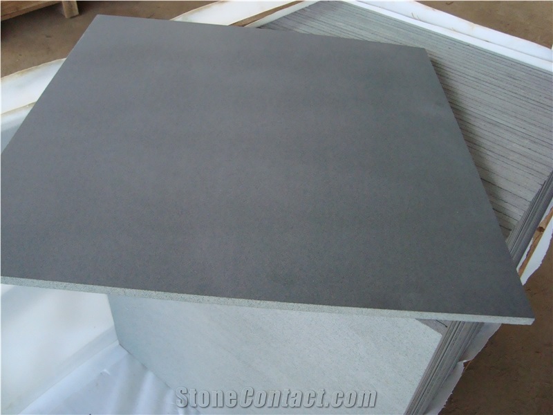 Hainan Black Basalt Tiles & Slabs /Dark Basalt/Dark Blue Stone/Walling/Paving/Flooring/Sawn, China Black Basalt