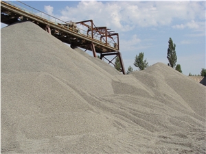 Granite Crushed Stone ( 3-8 Mm, 5-10 Mm, 10-20 Mm, 5-20 Mm, 20-40 Mm, 25-60 Mm, 20-70 Mm, 40-70 Mm)