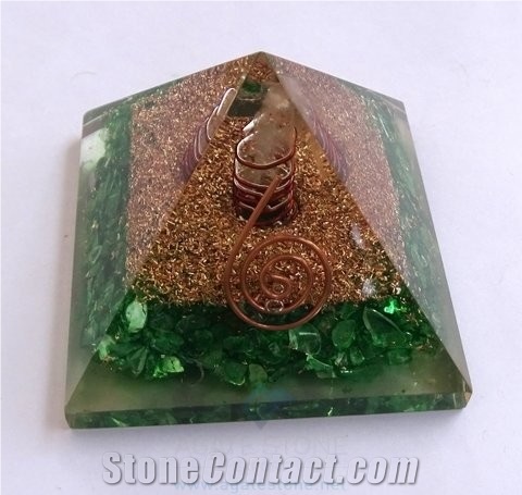 Green Orgone Energy Pyramid with Crystal Point, Orgonite Green Onyx Pyramid, Healing Reiki Crystal