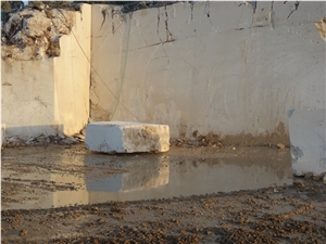 Cream Royal Marble Blocks