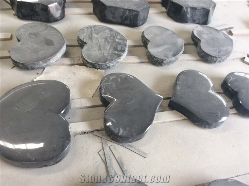 Shanxi Black Granite Polish Heart Shape Tombstone and Monuments