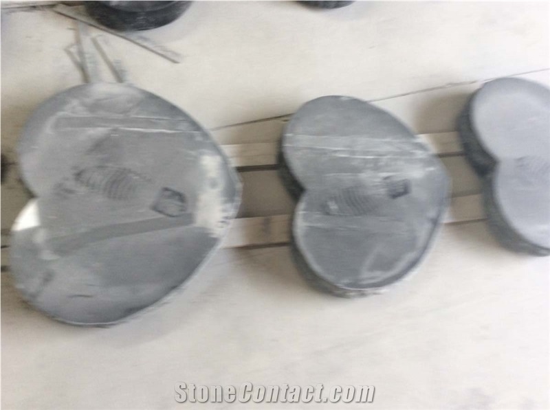 Shanxi Black Granite Polish Heart Shape Tombstone and Monuments
