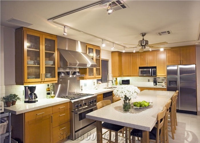 Oem Quartz Stone Service for Countertop Mainly with Bright Surface,Easy Wipe,Easy Clean,A Rated Quality and Service,More Durable Than Granite,Slab Size 3200*1600 or 3000*1400