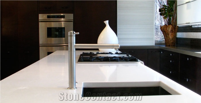 Wholesale China Man-Made Quartz Stone Countertop Slab Size 118*55 and 126*63,For Vanity Surround,Kitchen Countertop,Top Quality,More Durable Than Granite, Minus the Maintenance