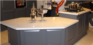 Wholesale Top Quality Custom Quartz Stone Countertop,Qualified for European Standards,More Durable Than Granite,Thickness 2/3cm with the Perfect Final Touch Of Various Edge Styles